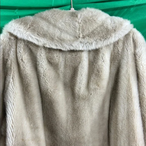 Vintage Tissavel France Coat Fur Faux Winter Cream Lined Acrylic Made in England - Picture 11 of 16